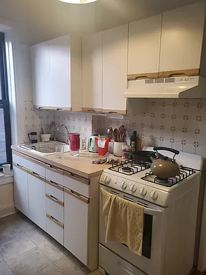 Rented by Frank Valvo Real Estate | media 17