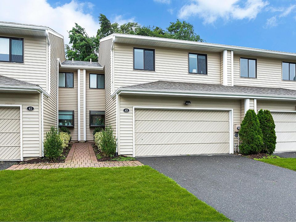 1st image of 43 Pheasant Ln