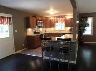 3745 NE 49th St, Kansas City, MO 64119