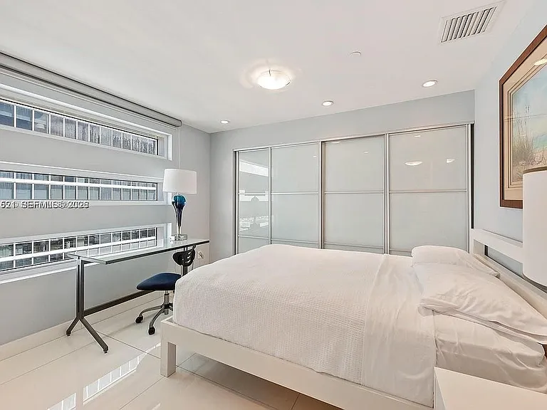 1040 Biscayne Blvd #Penthouse 4403 — Photo 12