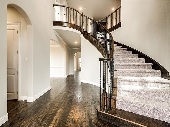 4th image of 1105 Indigo Creek Way