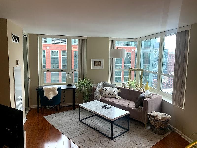 1st image of 400 N Lasalle St Floor 20