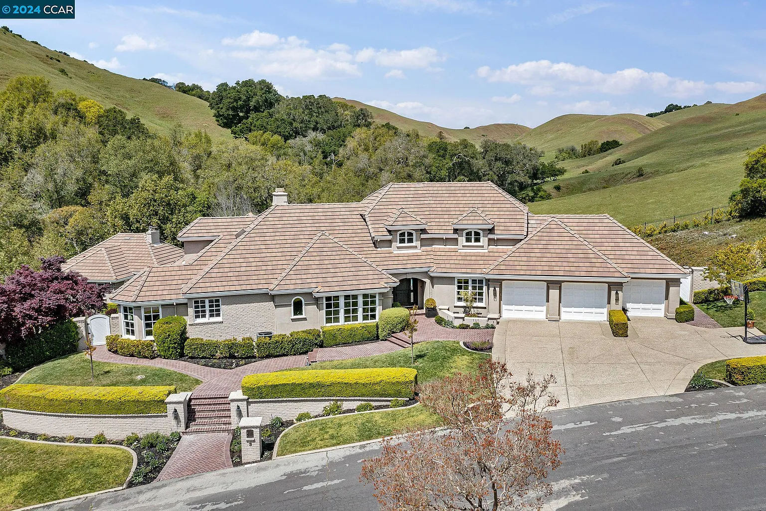 3 Julianna Ct photo 1