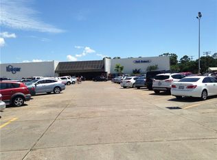 139 W McNeese St, Lake Charles, LA 70605