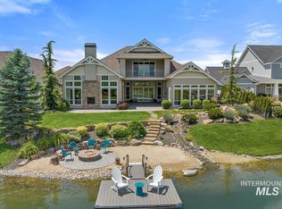 962 N Luge Ave, Eagle, ID 83616