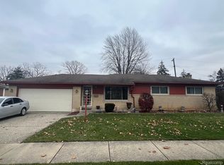 9350 Hemingway, Redford, MI 48239