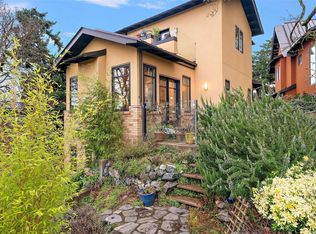 849 Dunsmuir Rd #3, Esquimalt, BC