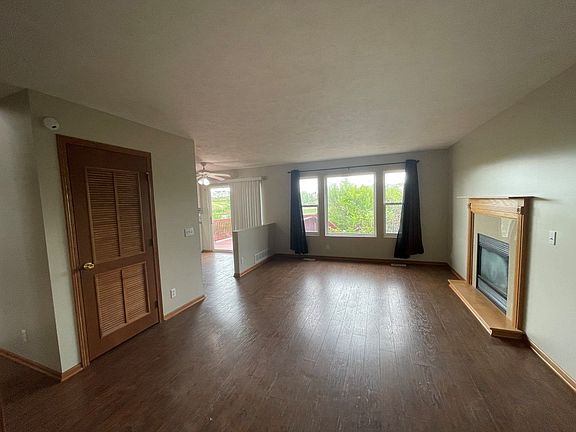 5th image of 2709 Arrowhead Ln
