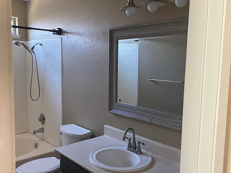 1460 Gamay Cir — Photo 6