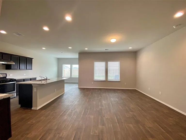2330 Georgina Falls Dr — Photo 3