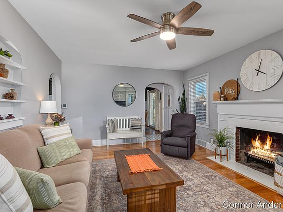 5th image of 1137 Edna St SE
