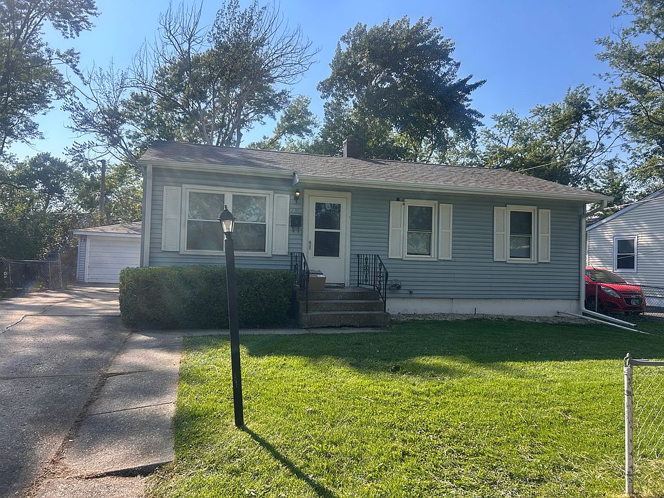 1st image of 22336 Yates Ave