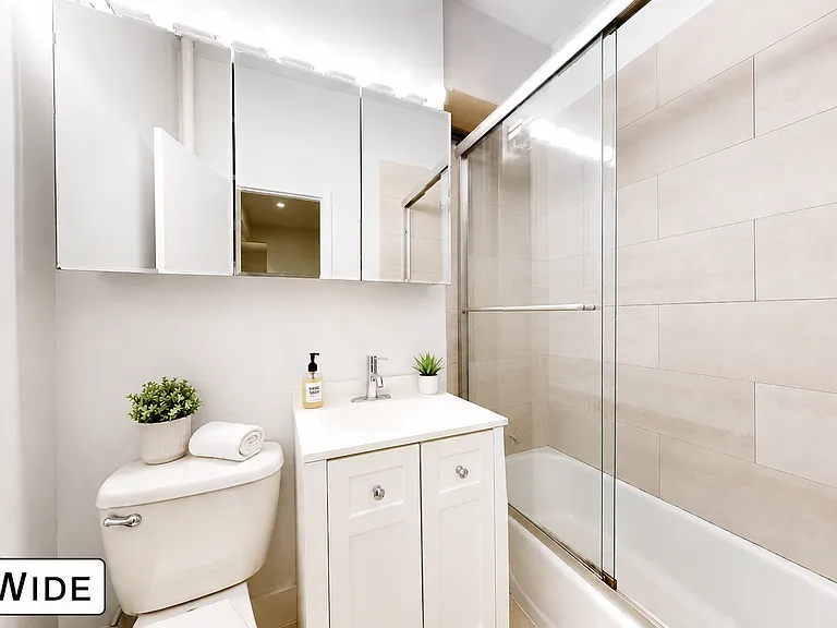 340 E 62nd St #5 — Photo 5