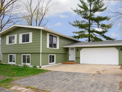12 Airport Rd, Ottawa, IL, 61350