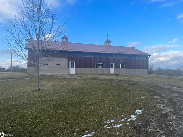 2498 Iowa Ave, Mount Pleasant, IA 52641