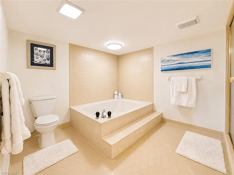 5601 Turtle Bay Dr #2003 — Photo 20