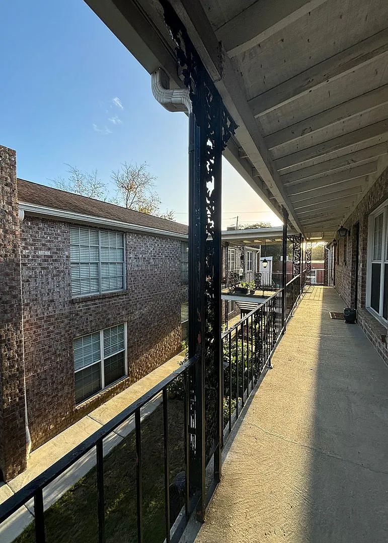 Available 10/1. Freshly Updated! Beautiful 1 Br/1ba Condo Available Now, Just Minutes From Musc! — Photo 4