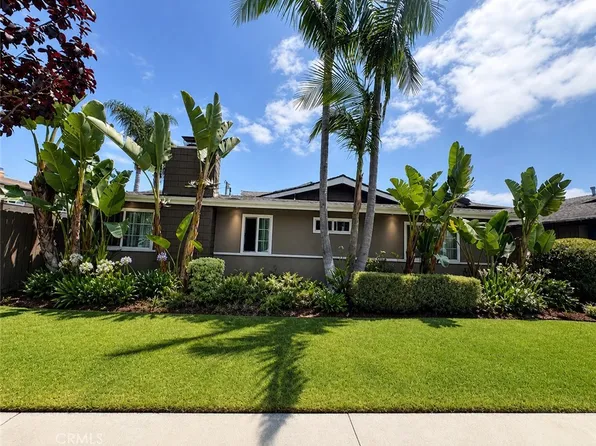 17102 Emerald Ln, Huntington Beach, CA