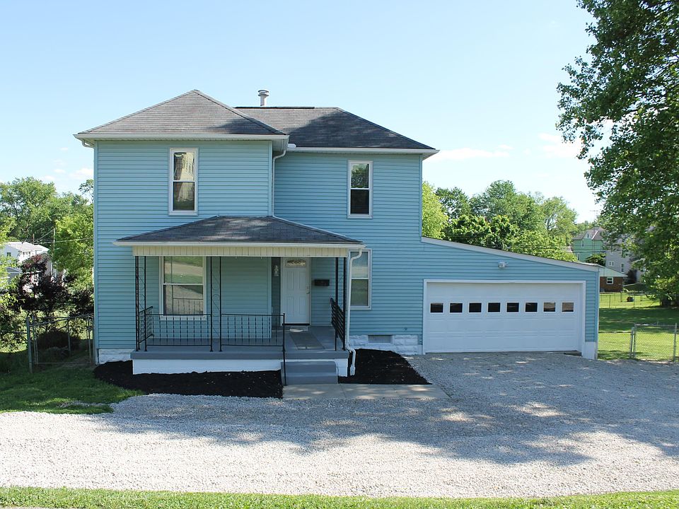 1st image of 379 Ballard Ave