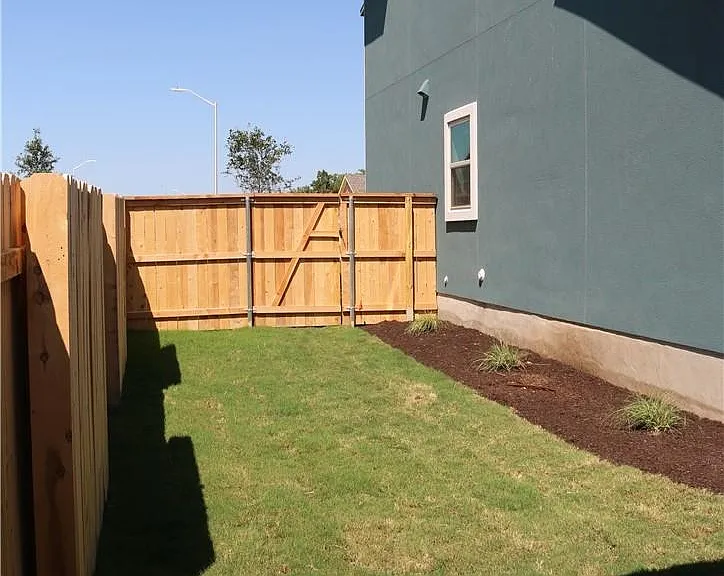1124 Oak Chase Way — Photo 7