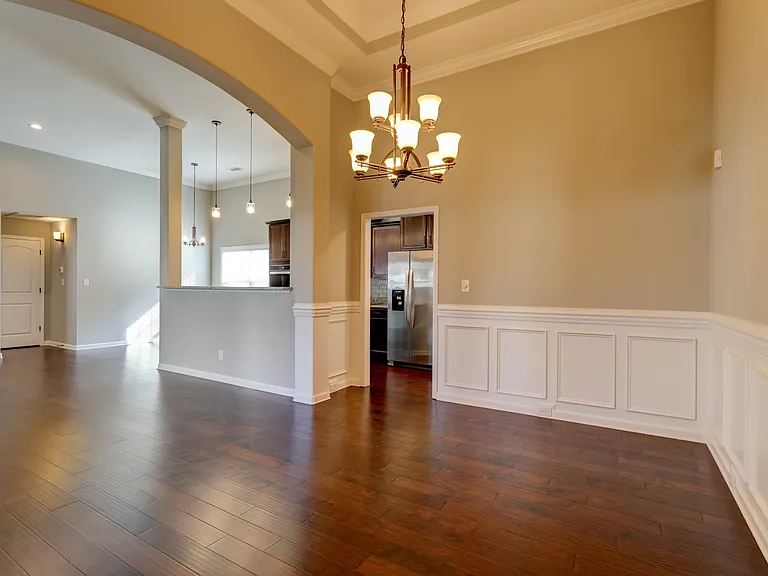 1008 Meadowview Ln — Photo 9
