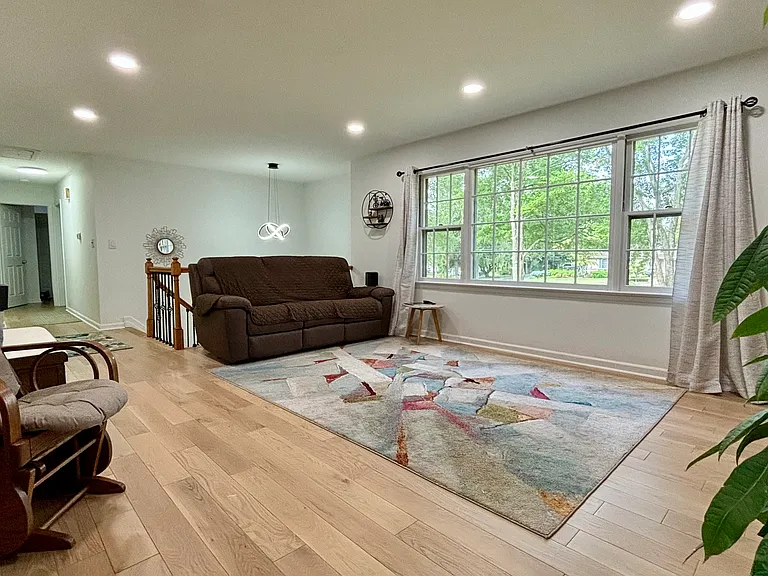 94 Leedsville Dr — Photo 6