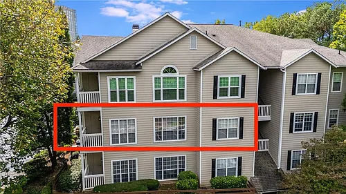 1250 Parkwood Cir SE Photo 1