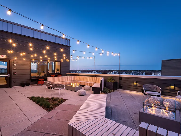 Roof Top Lounge
