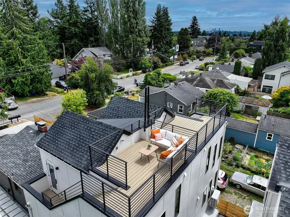 8733 13th Avenue NW #A, Seattle, WA 98117