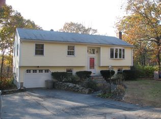 1339 Quaker St, Northbridge, MA 01534
