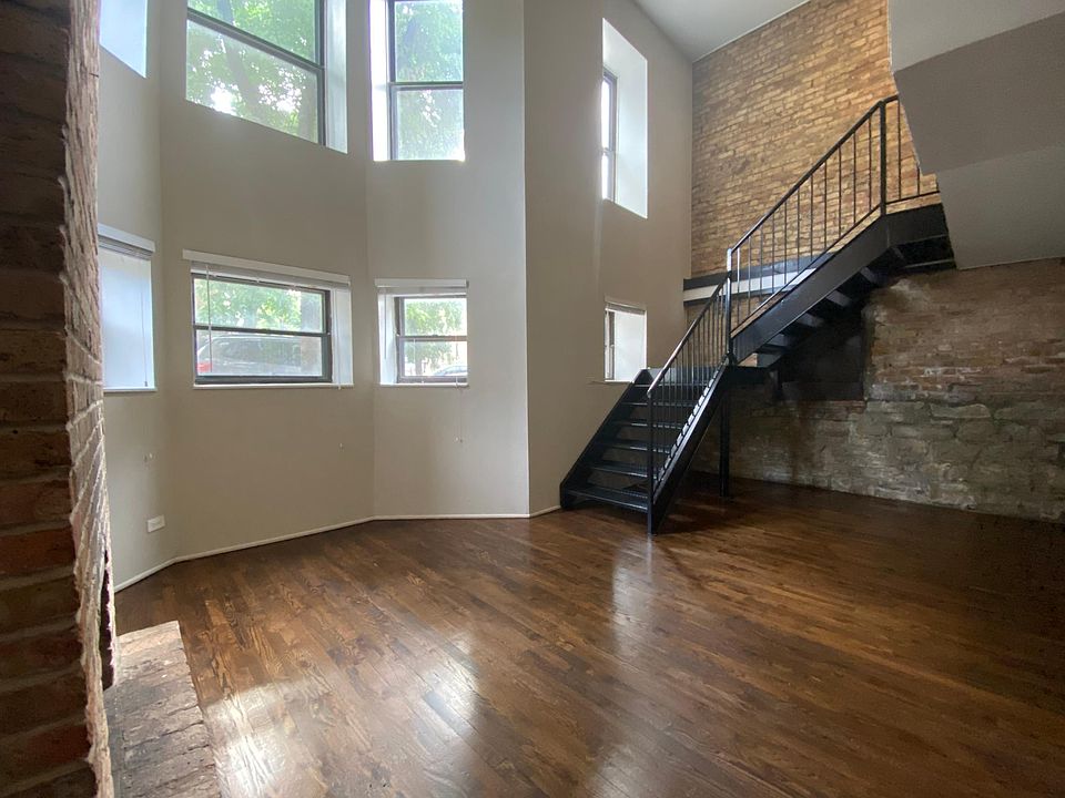 1st image of 3409 N Elaine Pl #1D