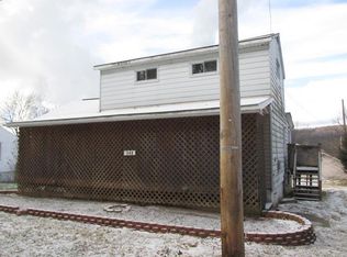 540 Washington St, Seward, PA 15954