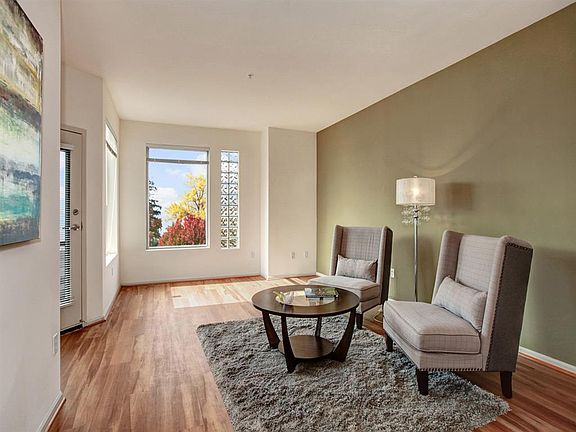 3rd image of 221 1st St Unit 403