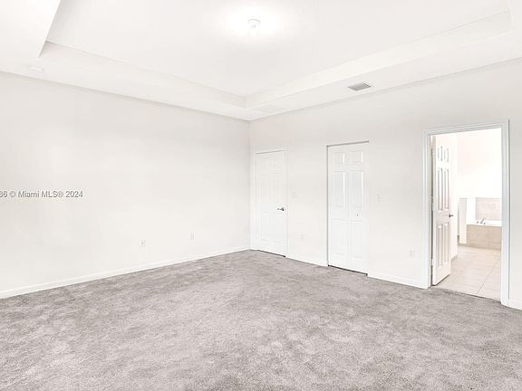 4th image of 2509 NE 2nd Dr
