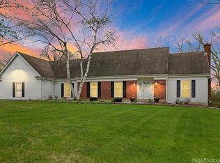 5 Buckthorn Rd, South Barrington, IL 60010