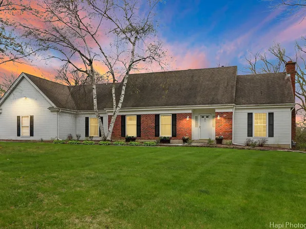 5 Buckthorn Rd, South Barrington, IL 60010