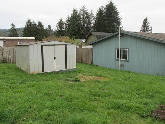 4th image of 428 N Yodel Ln