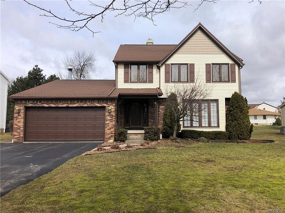 1st image of 31 Greenmeadow Dr
