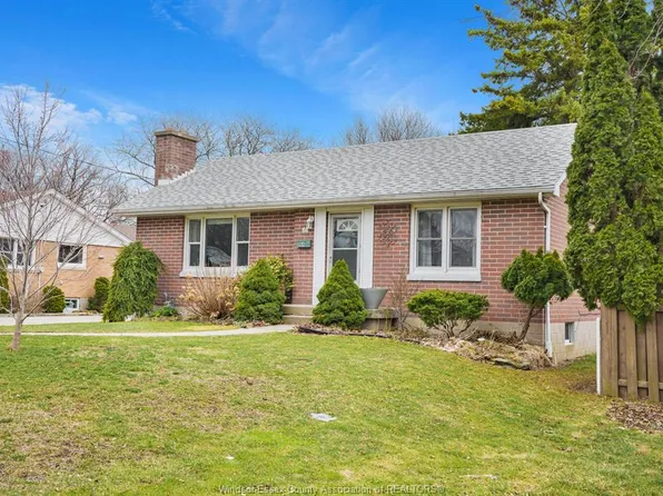 64 Wiltshire Dr, Chatham Kent, ON N7L 2N5