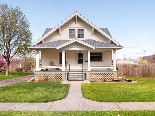 112 S Davenport St, Holstein, IA 51025