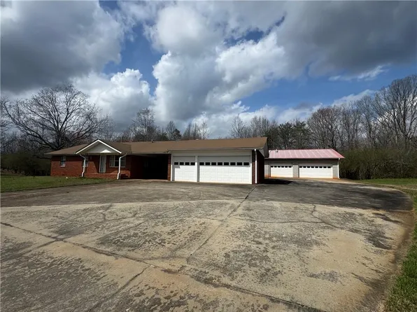 4541 Cavender Creek Rd, Dahlonega, GA 30533