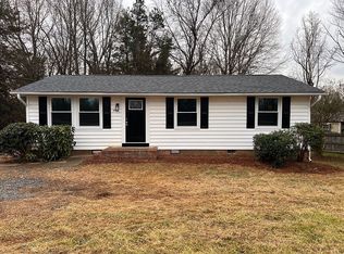 2555 Union Cross Rd, Winston Salem, NC 27107