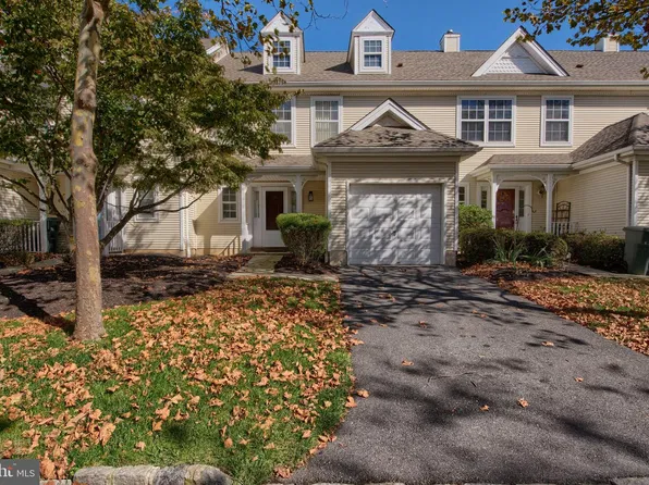 73 Anchorage Ct, Atlantic City, NJ 08401