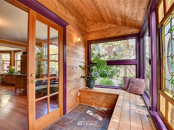 5th image of 1626 Glass Ave NE