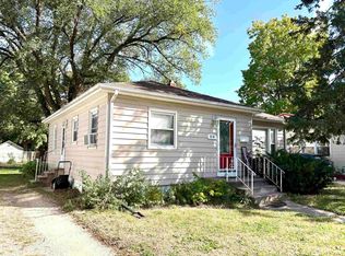 626 Boston Ave, Waterloo, IA 50703