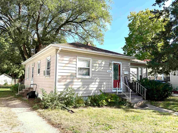 626 Boston Ave, Waterloo, IA 50703