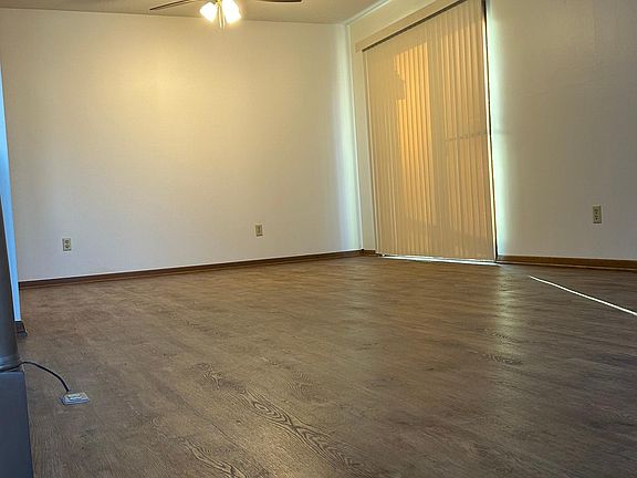 3rd image of 6921 W Oneil Ct