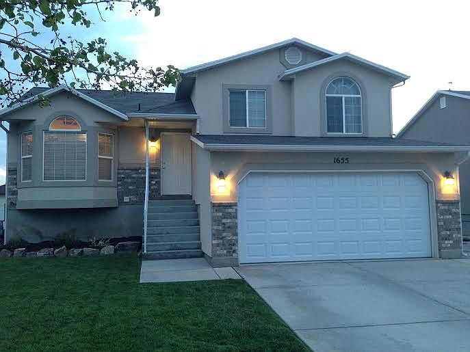 1st image of 1665 N 2560th St W