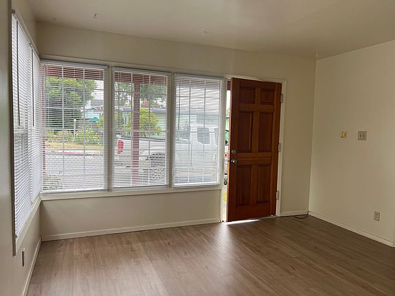5th image of 2310 Wilson St #1