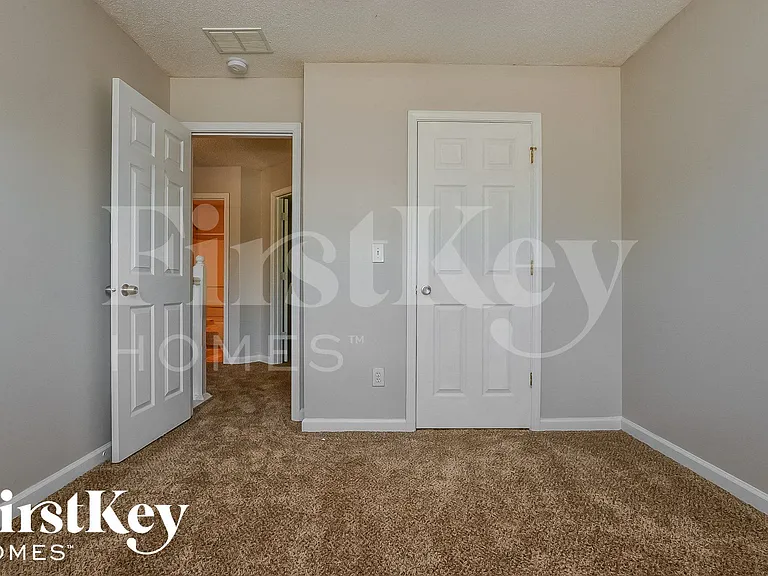 7976 Mustang Ln — Photo 12